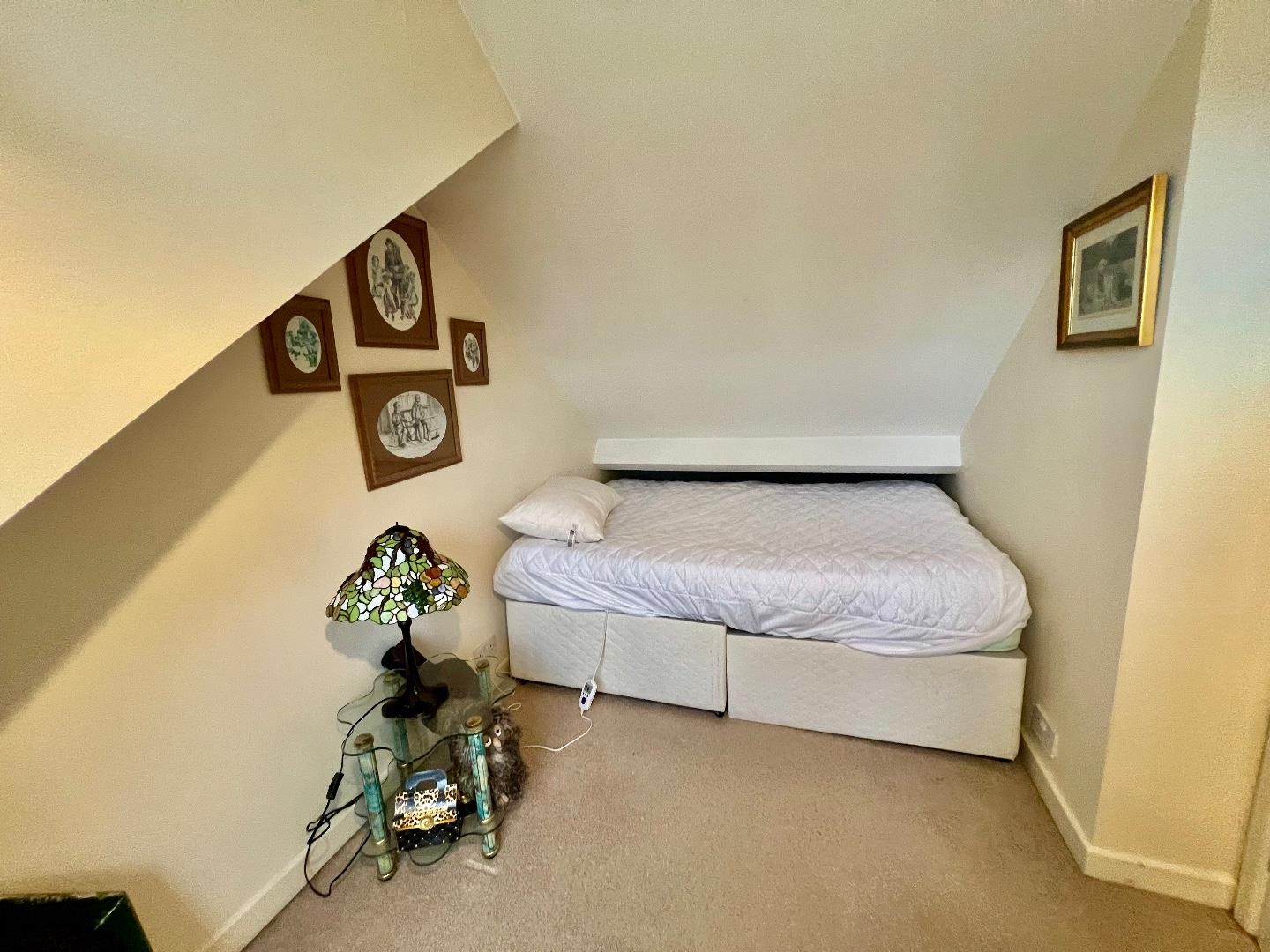 Dennis Place, Bryncethin, Bridgend County Borough, CF32 9YP